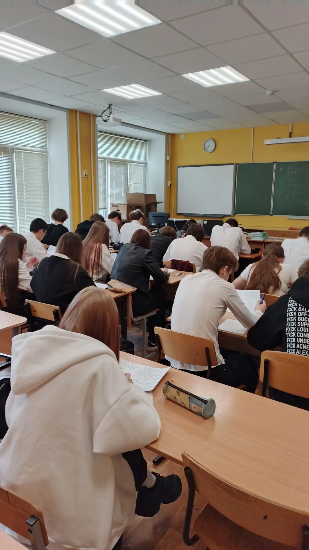 Помните знаменитую фразу из фильма: Ватмат и фломастеры готовы.