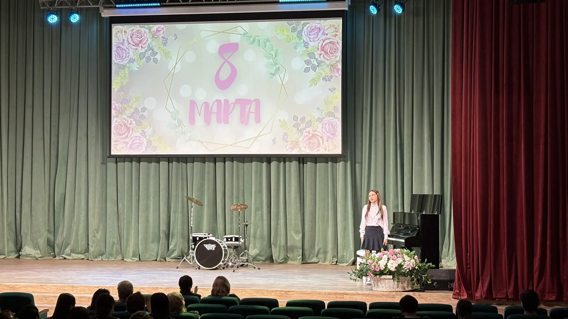 🌸Праздничный концерт- 8 МАРТА🌸  В нашей гимназии прошёл замечательный концерт, посвящённый Дню Защит