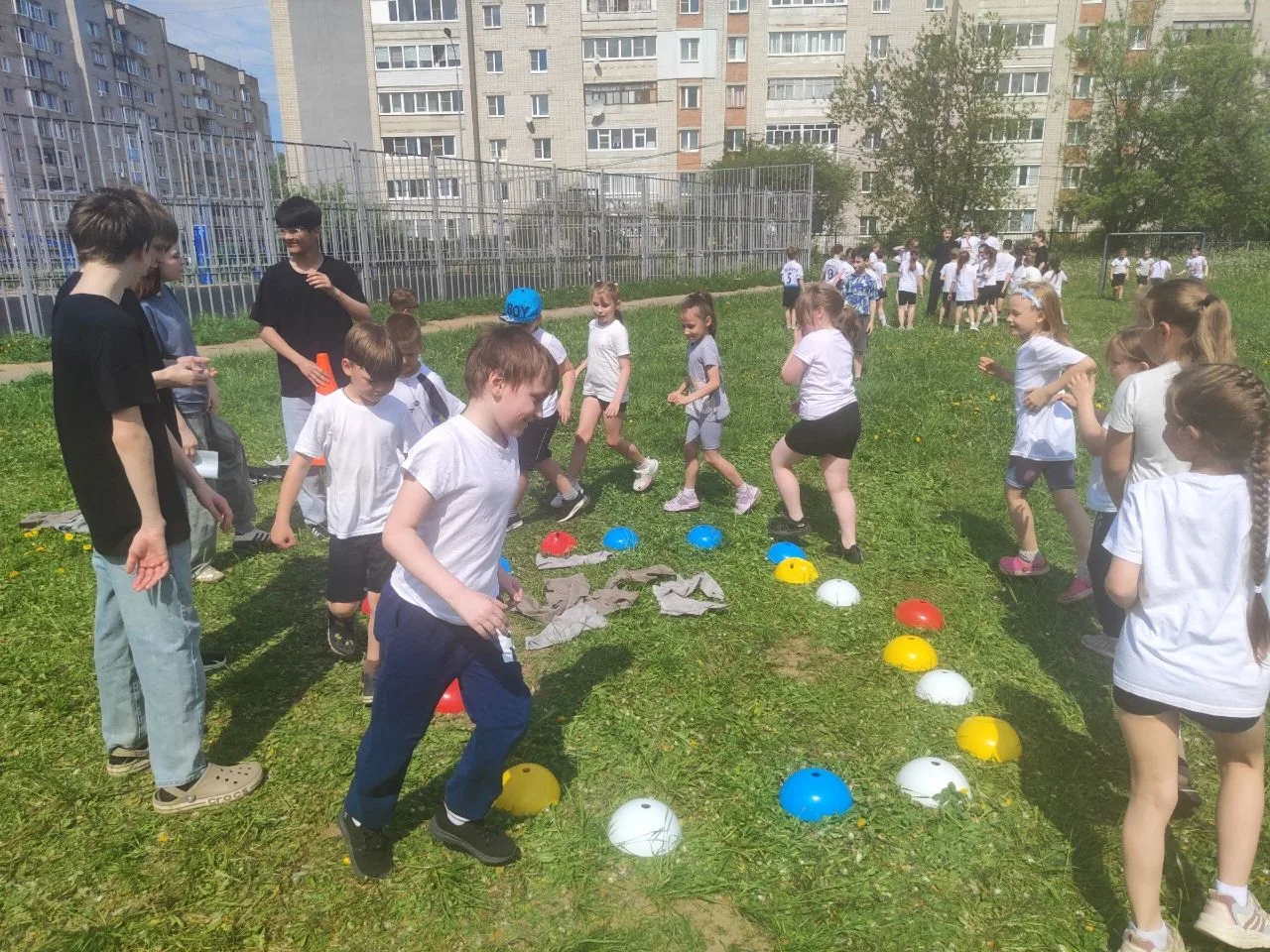 ⚡️День здоровья в начальной школе: путешествие по традициям народов России. 💫  В рамках Года единств