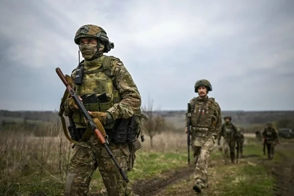 🇷🇺 Российские военные взяли под контроль населенный пункт Артема в ДНР, сообщили в Минобороны.


Н