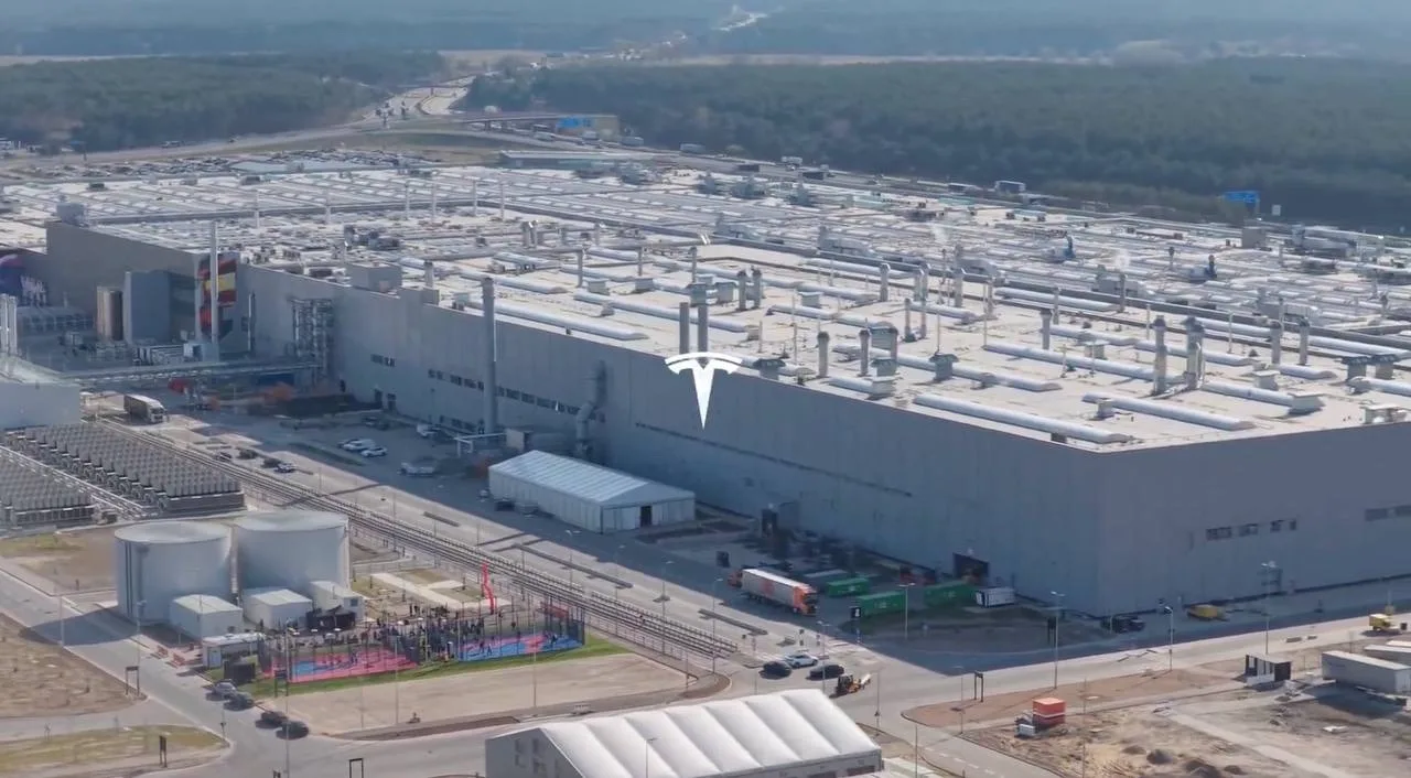 Tesla объявила, что увеличит производственные мощности на заводе Giga Berlin еще на 20%