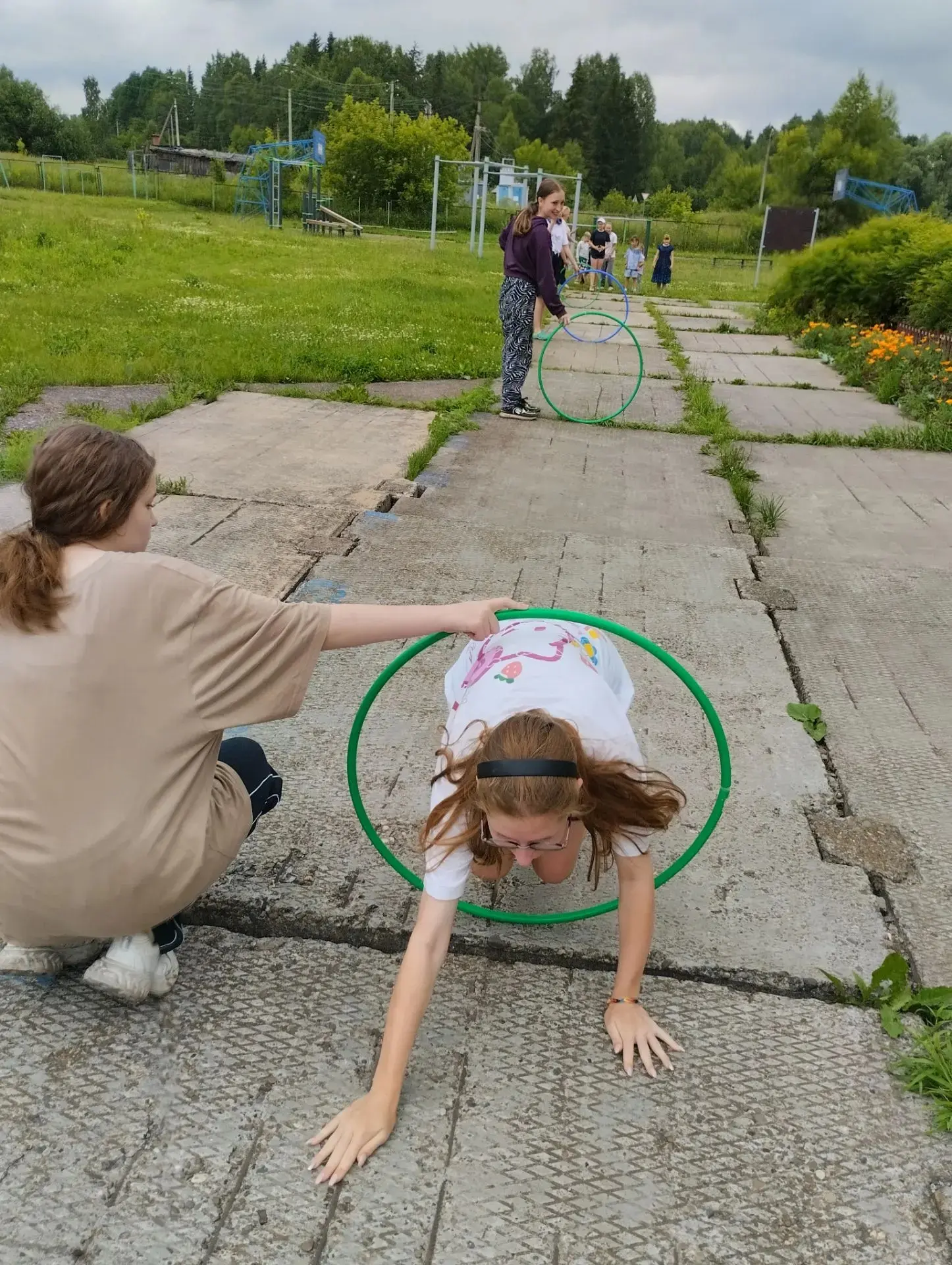 📌Сегодня в сводном отряде - "День Доброты💕".
В течение дня приняли участие в  "Зарничке",  митинге