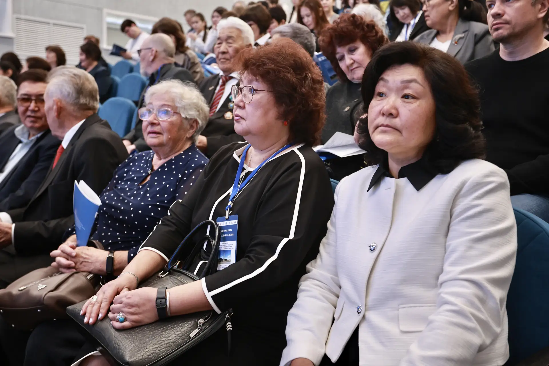 В Горно-Алтайске проходит конференция «Горный Алтай и Россия: от истоков к современности»  Научно-пр