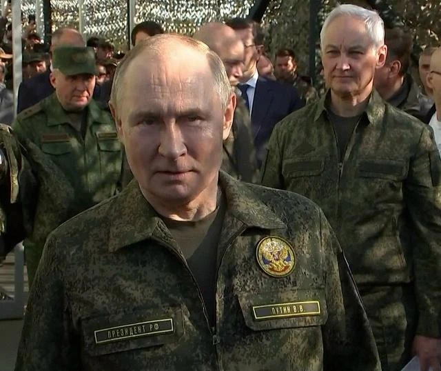 Удары по НПЗ разозлили Путина и укрепили его решимость продолжать боевые действия — Reu...
