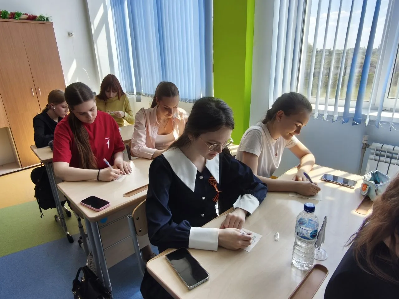 🎖️ Акция «Внуки по переписке»: тепло сердец к 9 Мая  📝 Алгоритмовцы вместе с советником директора по