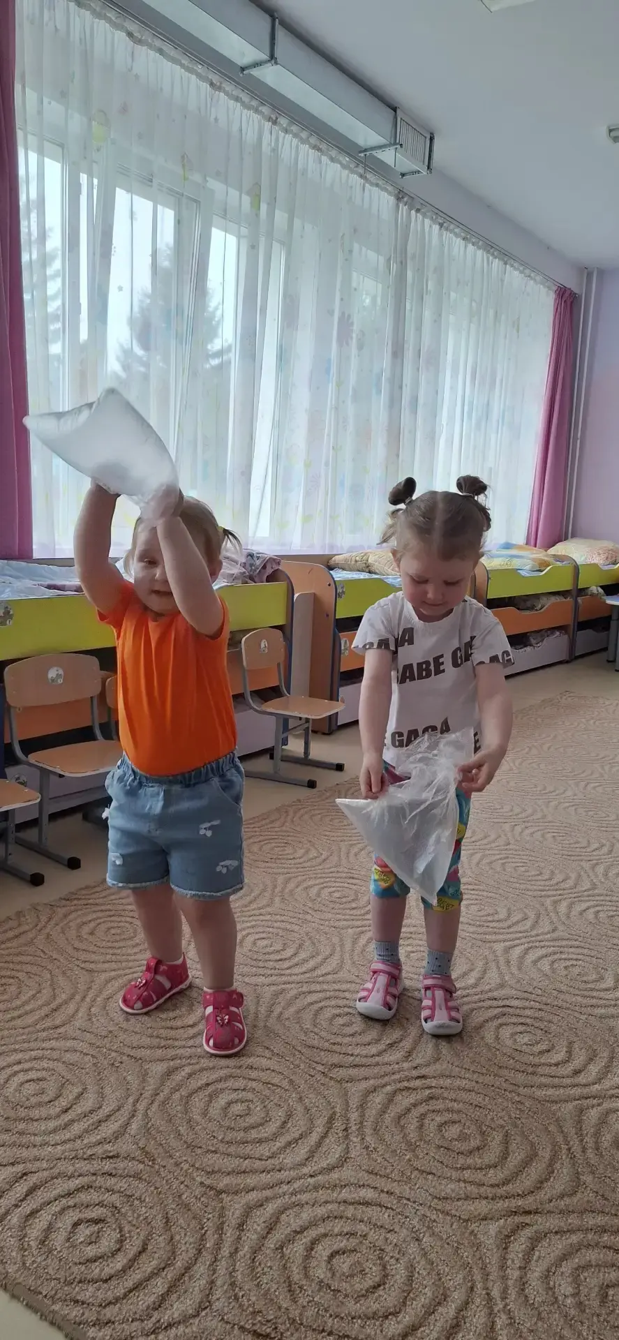 📢 Новости из группы «Гномики»: Знакомство со стихией воздуха 🌬️

В рамках проекта по естественно-н