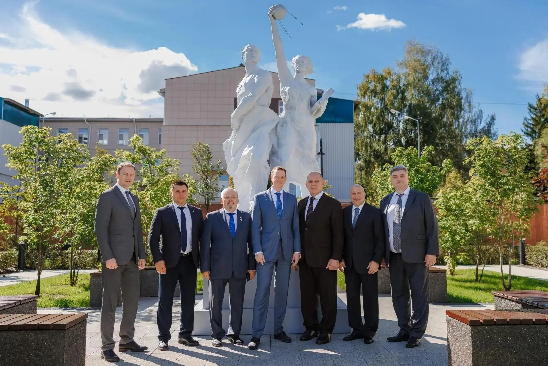 👍 Олимпийские чемпионы оценили спортивную инфраструктуру Рязани
