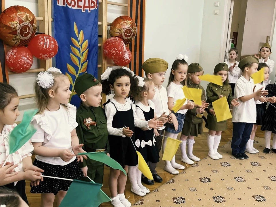 #Дошколята | Маленькие сердца помнят ❤️    Завершаем рассказ о праздничных событиях, посвящённых Дню