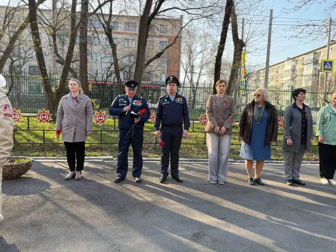 Сегодня в нашей гимназии состоялась традиционная линейка, посвящённая началу новой учебной недели и 