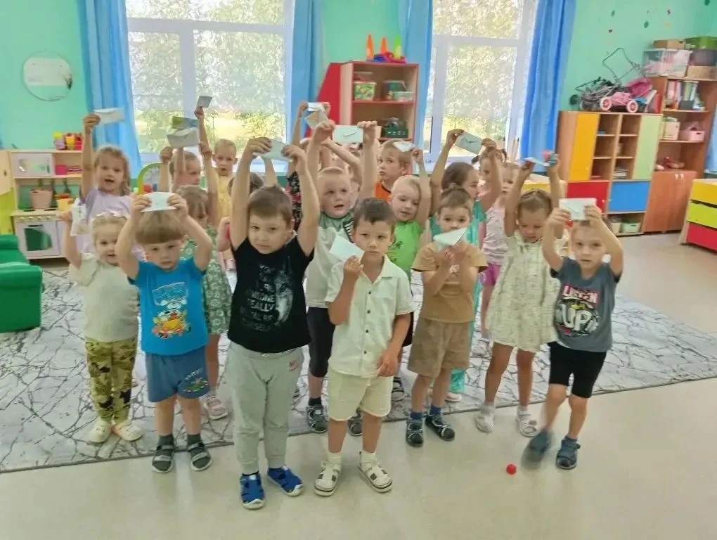 📨 12 июля — День российской почты!