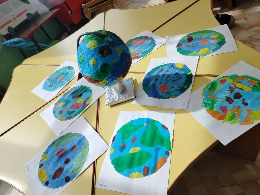 🌍День Земли в старшей группе: планета в наших руках!
Сегодня в нашей старшей группе прошло увлекате