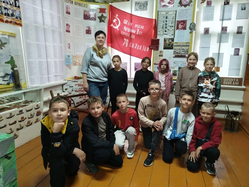 🌞Каникулы нужны чтобы путешествовать! Наш 2 А посетил Майданский музей. Отличные экспозиции, всё мо