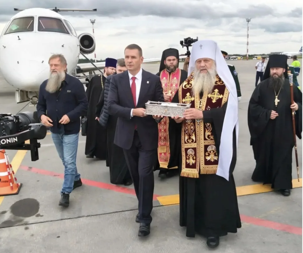 Ковчег с десницей святителя Спиридона Тримифунтского встретили в Хабаровске 35 000 человек