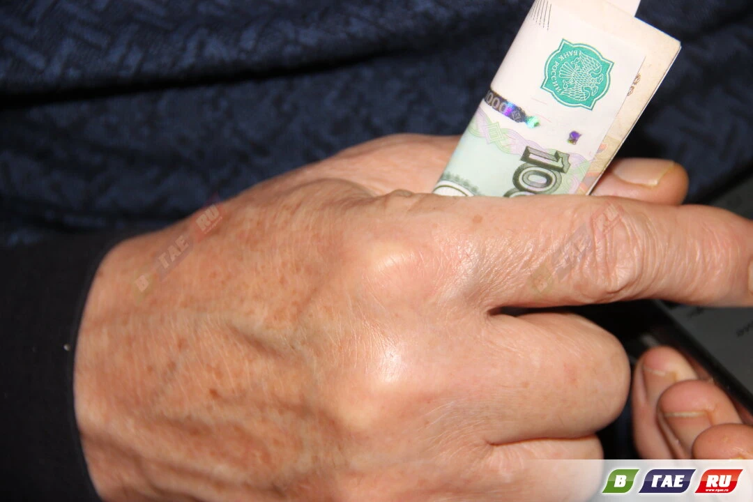 В Гае сотрудники миграционной службы вычислили нарушителя из Азербайджана.   57-летний мужчина вовре