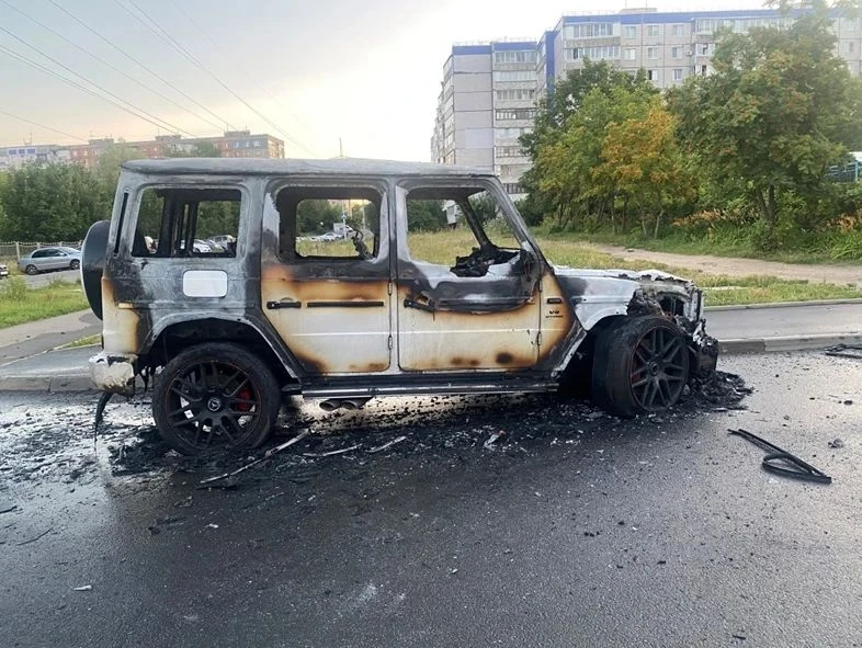 Житель Рязани сжег во Владимире внедорожник за 26,5 миллиона рублей из-за конфликта на ...