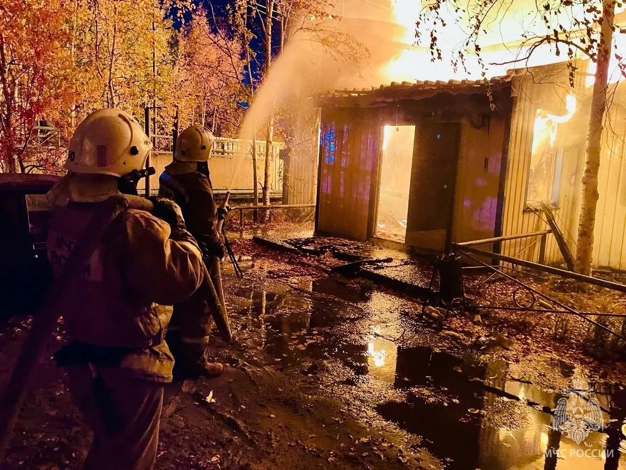 ⚡Крупный пожар в общежитии в Покачах