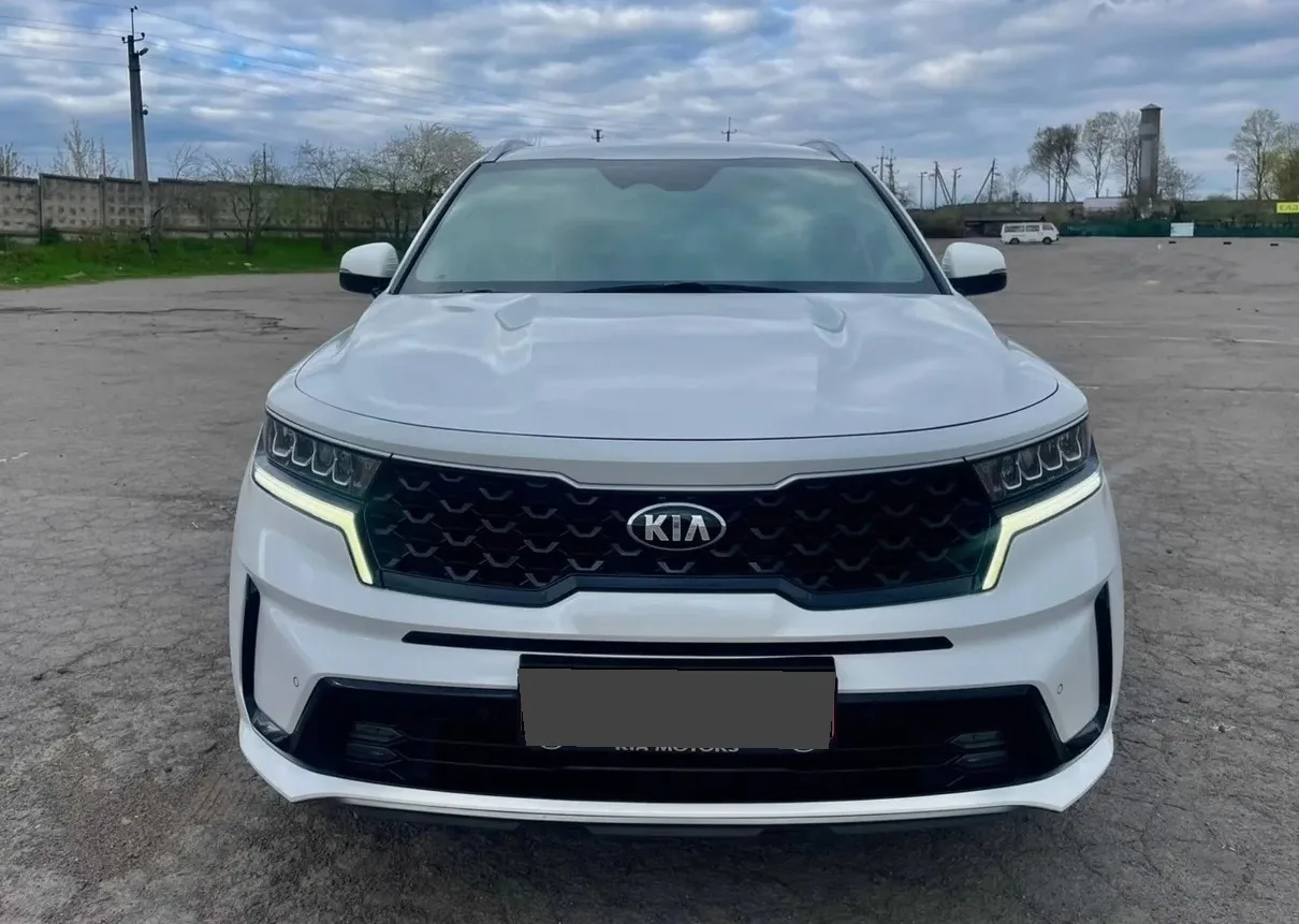 🚘 Kia Sorento 2021 (IV поколение) 
 
📍 Пробег: 167 000 км 
⚙ Двигатель: 2.2 дизель (201 л.с.) 
🚘 