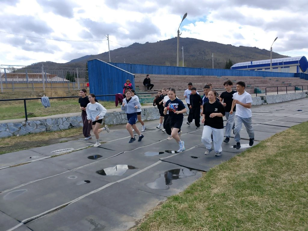 🏃👫🏋7 мая в физкультурно- оздоровительном комплексе с.Усть-Кан прошла сдача нормативо...