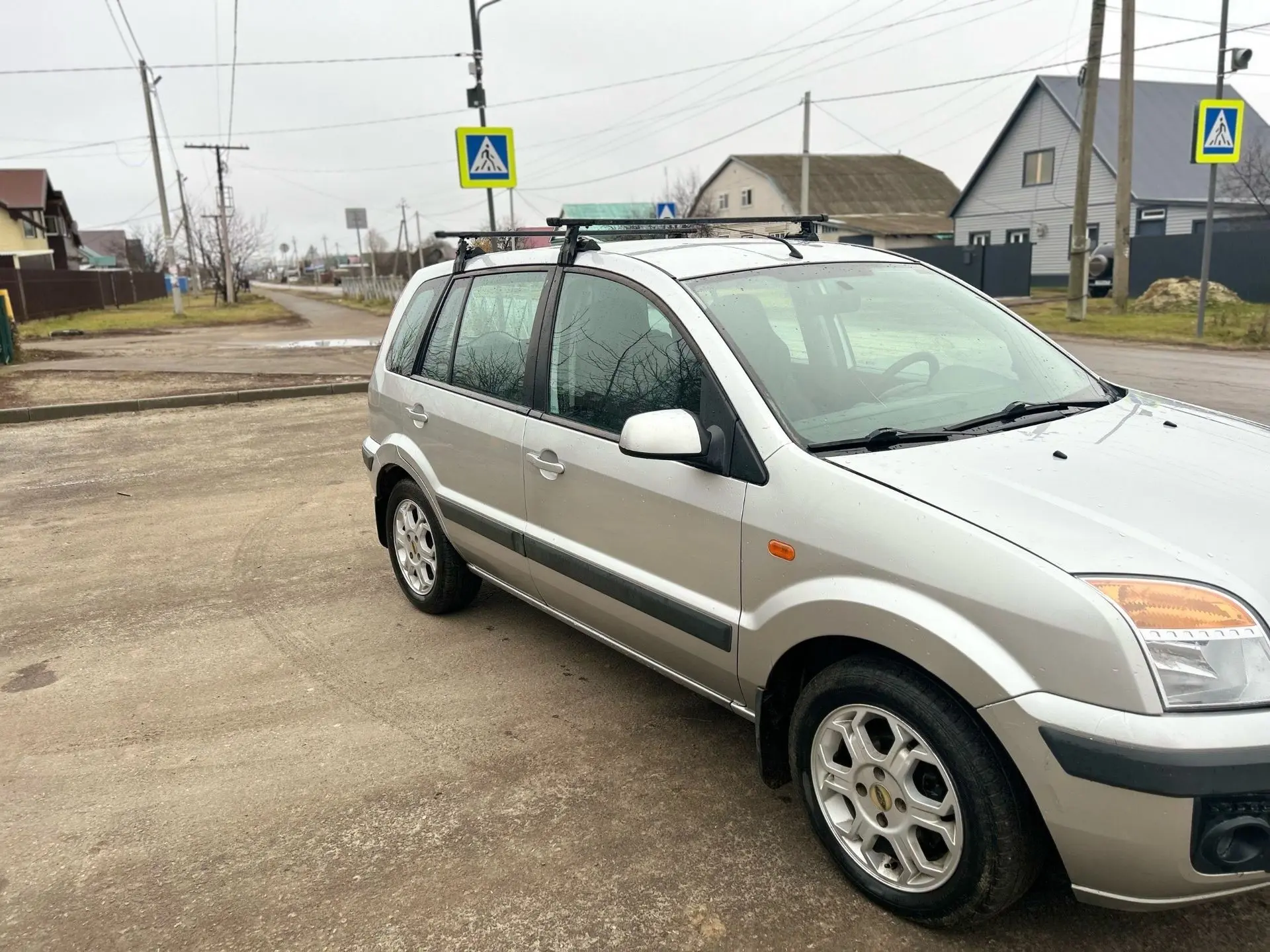 🚗 Ford Fusion, 2007 г.
🎨 Цвет: Серебро
📏 Пробег: 234 000 км
✨ О автомобиле:
Надёжный компактный у