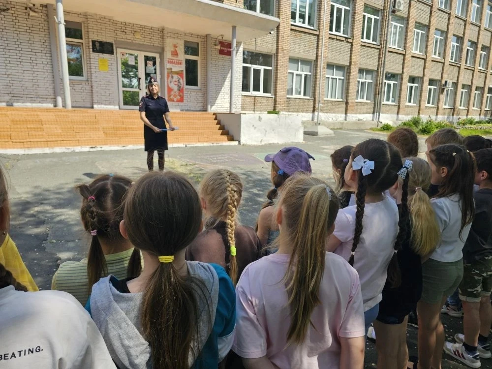 Сегодня 5 день лагеря. Он прошёл под девизом "День Первых и Орлята России". А еще  прош...