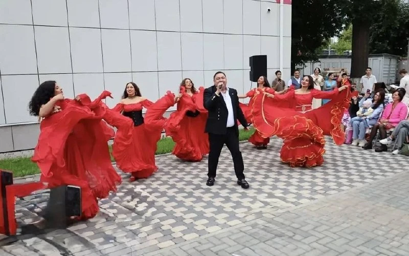 🥳 Песни, танцы и чай: в Рязани прошла встреча, посвященная культуре дягилевских цыган

Мероприятие 