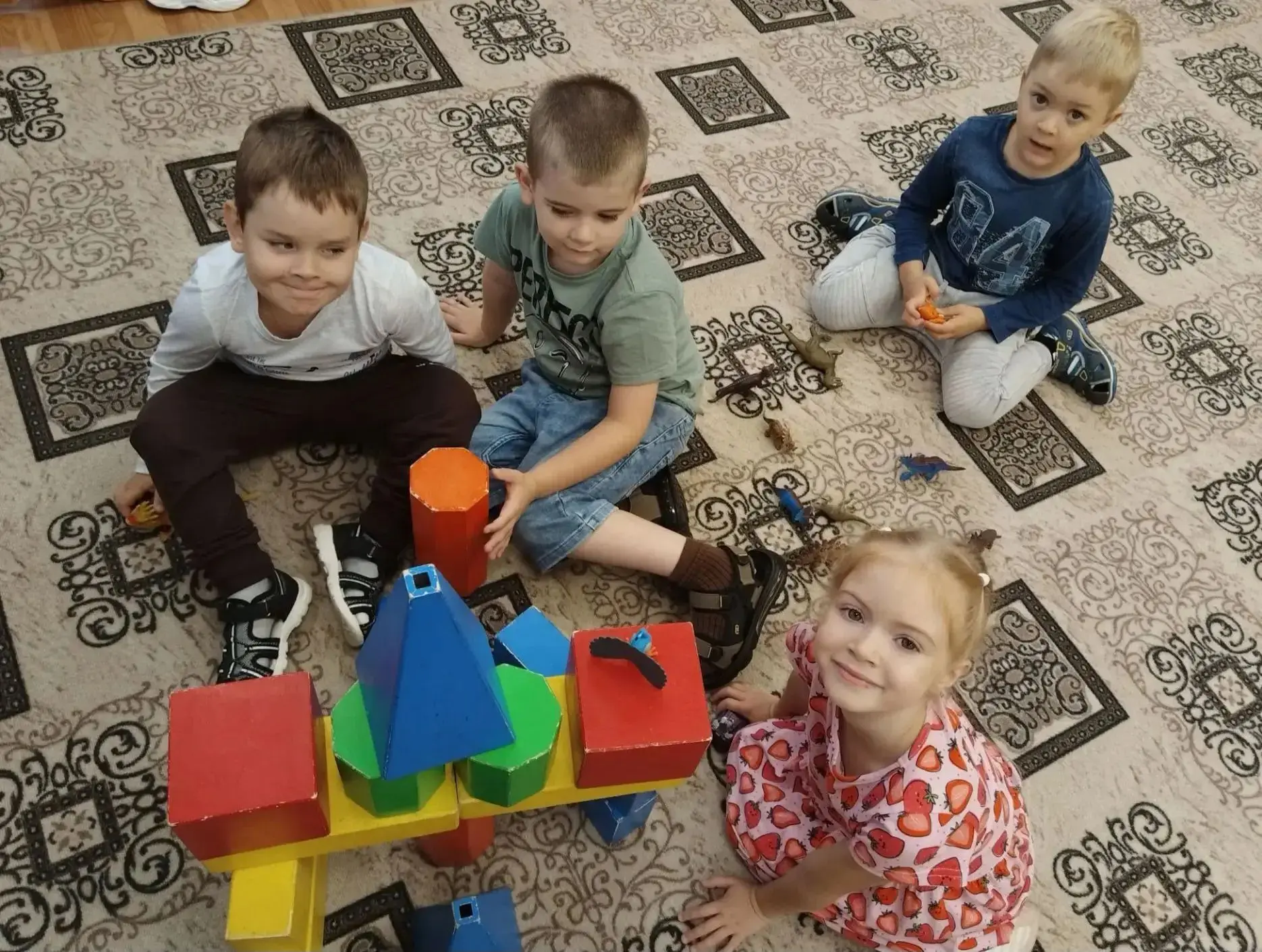 В группе "АБВГДейка" - новые воспитанники! Первые дни - это всегда волнительно: новые с...