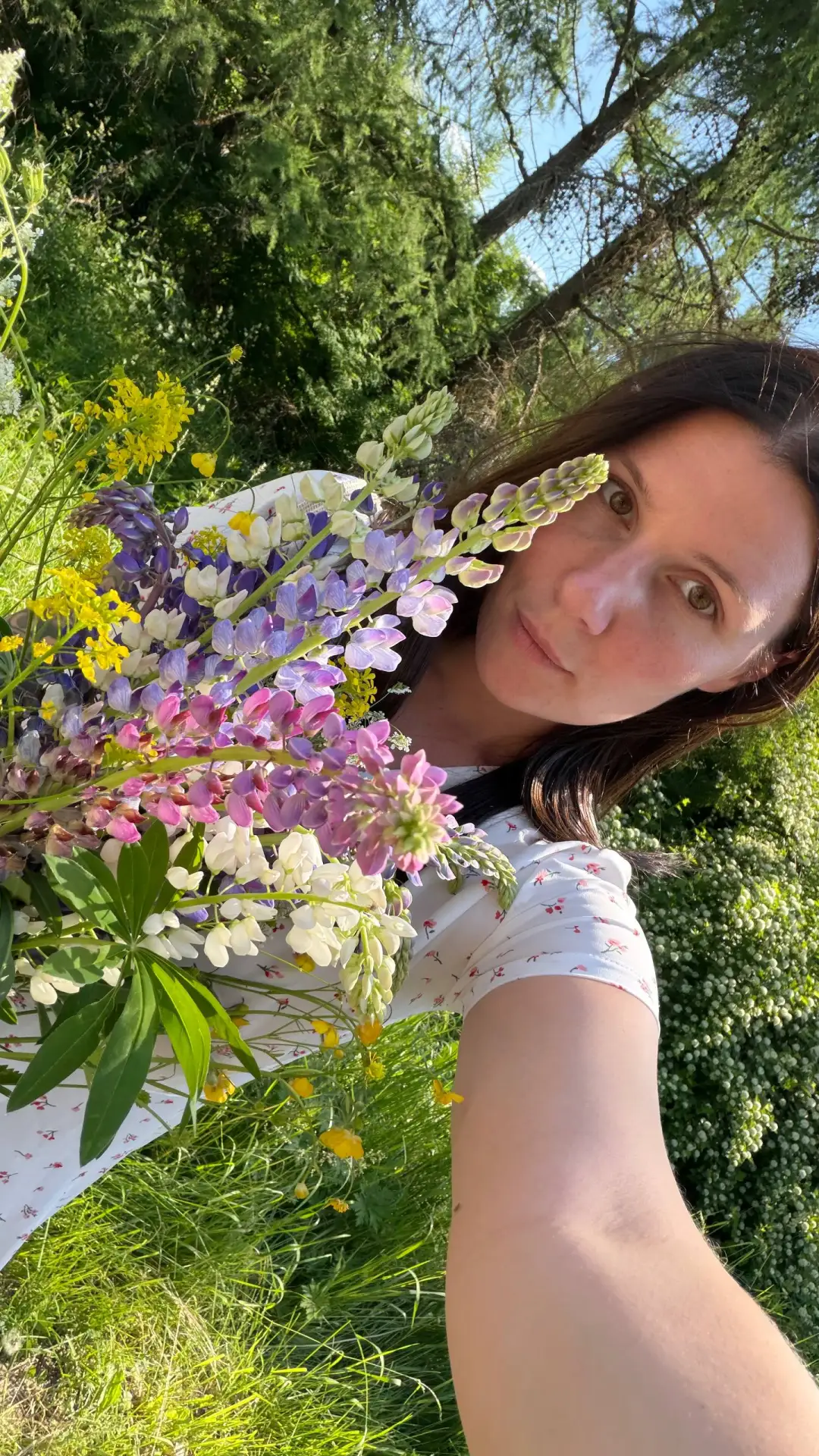 С Днём России! 🇷🇺
Как же я счастлива, что родилась здесь. Мощная, духовная, вертикальная, необъятн