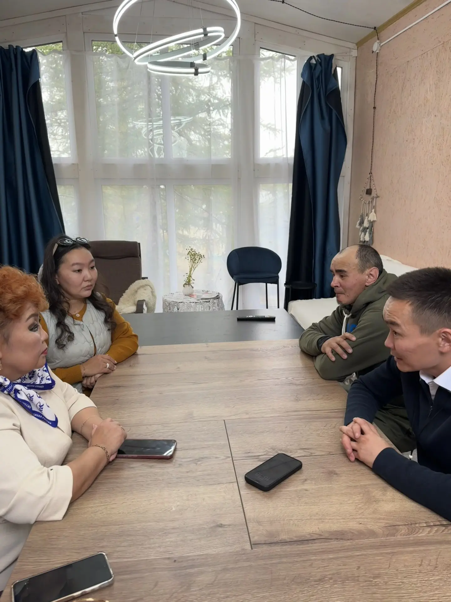 ⚡️ Солдатовтар Өлөөн олохтоох элбэх оҕолоох дьиэ кэргэнэ. Ийэлэрэ Дора Кононовна нэһили...