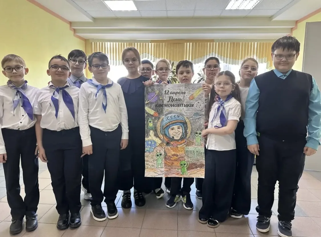 Здорово, что «Орлята России» так активно готовятся ко Дню космонавтики! 🚀 Работа в группах над больш