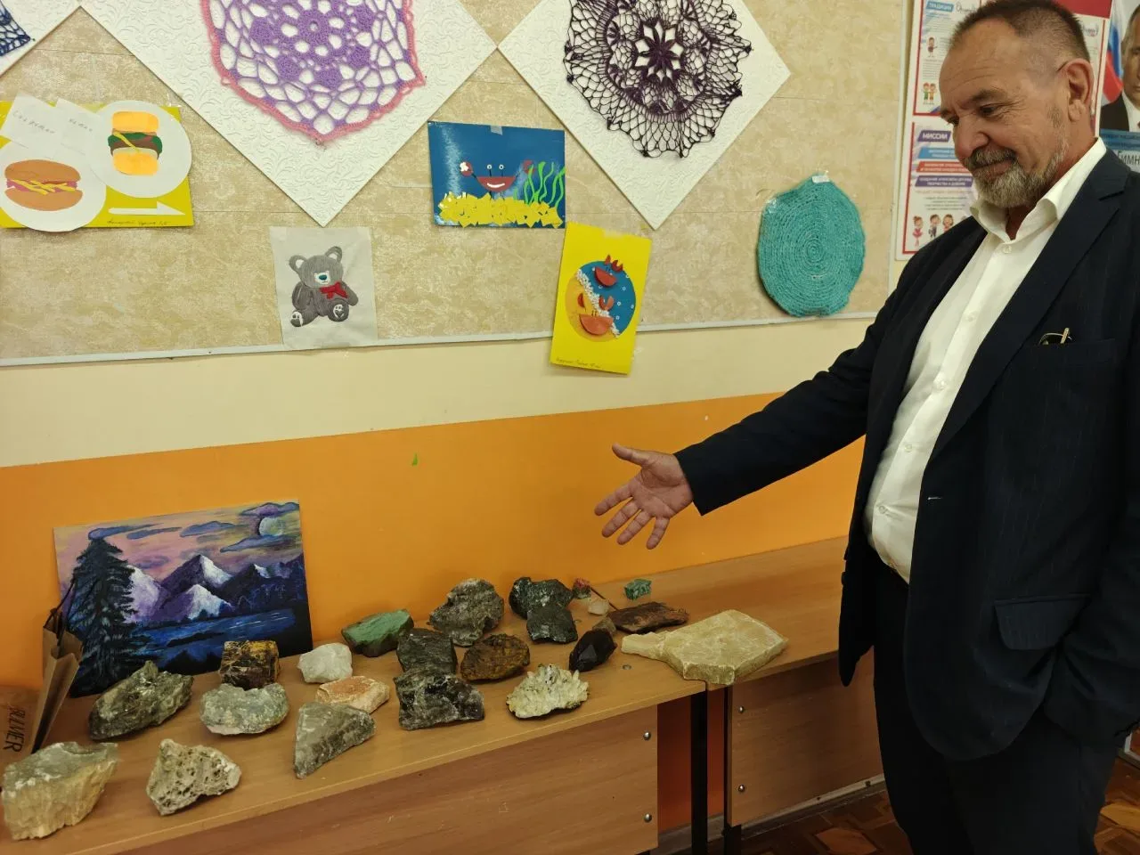 1 июня состоялись праздничные  мероприятия  на базе Пригородной средней общеобразовател...