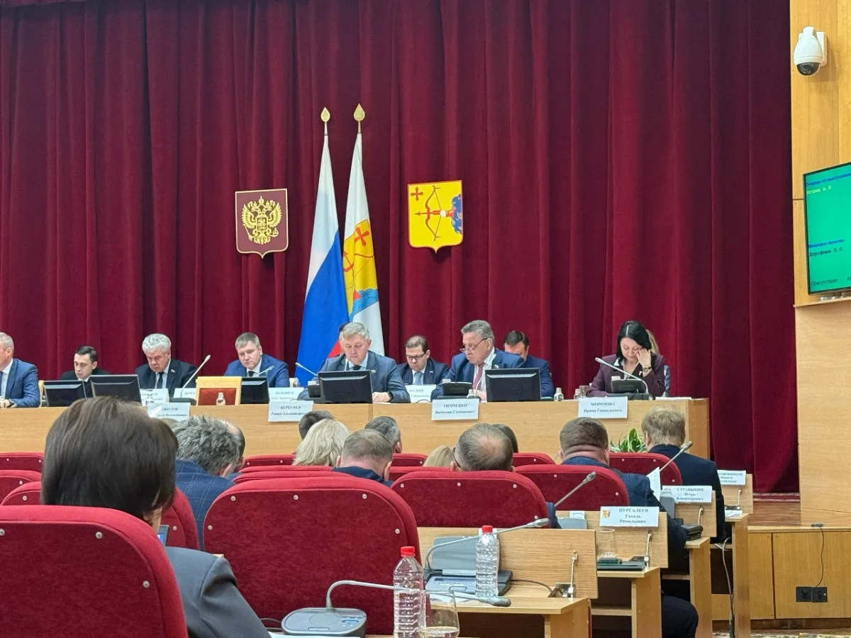 Депутаты Заксобрания Кировской области выбрали сенатора Совета Федерации.