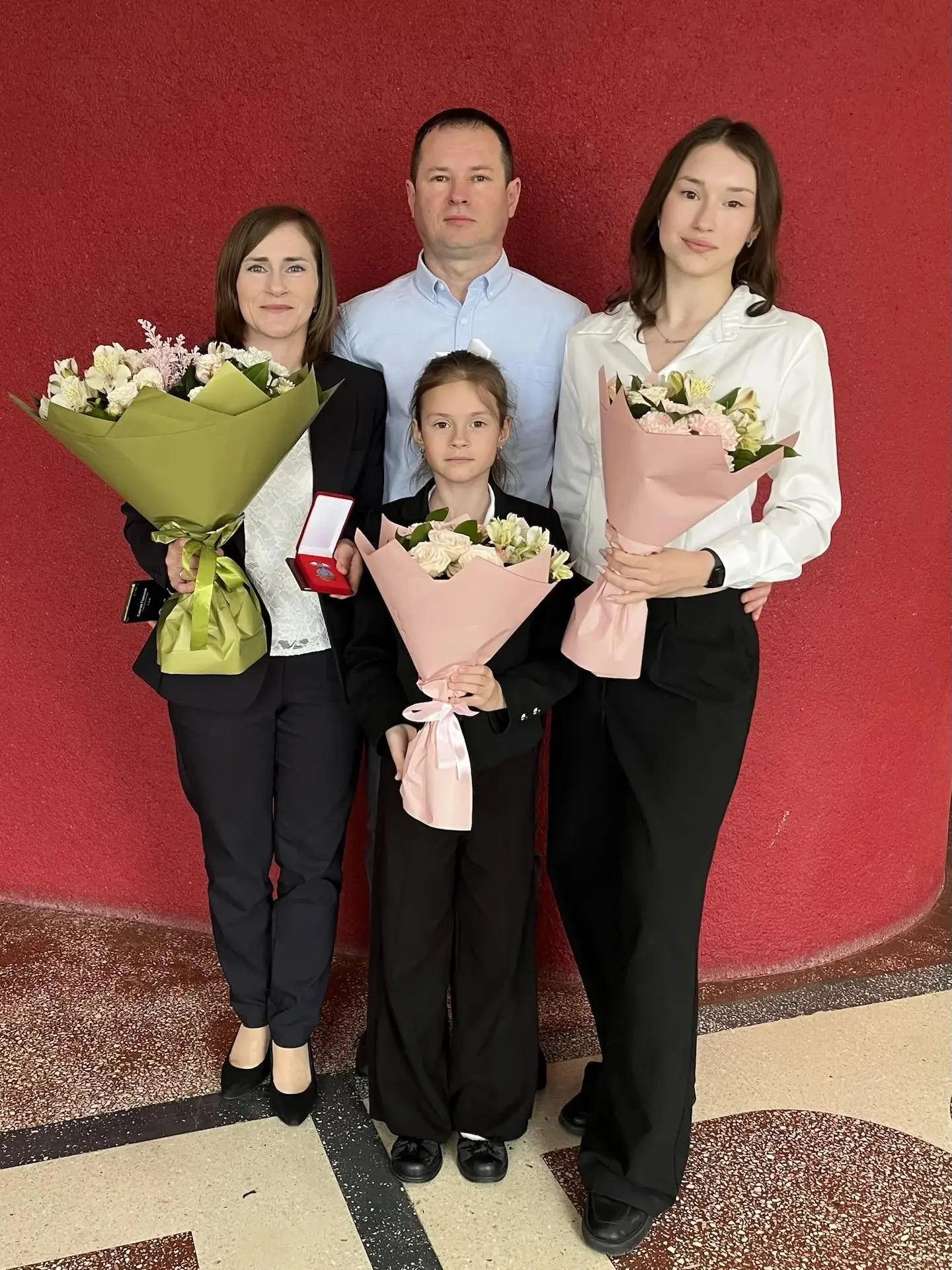 Почётным знаком Белгородской области "Материнская Слава" награждена Рышкова Марина Владимировна!  Се