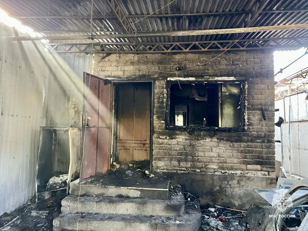 🔥 Мужчина пострадал при пожаре в Минераловодском округе.