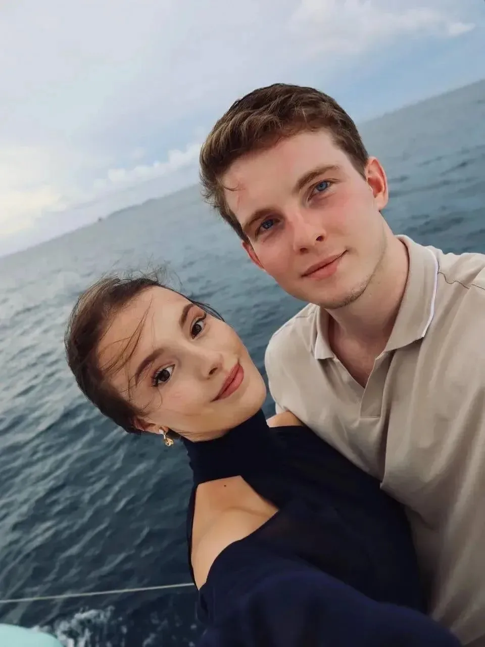 22-летняя Анна Щербакова показала фото помолвки: олимпийская чемпионка выходит замуж!
Неожиданные но