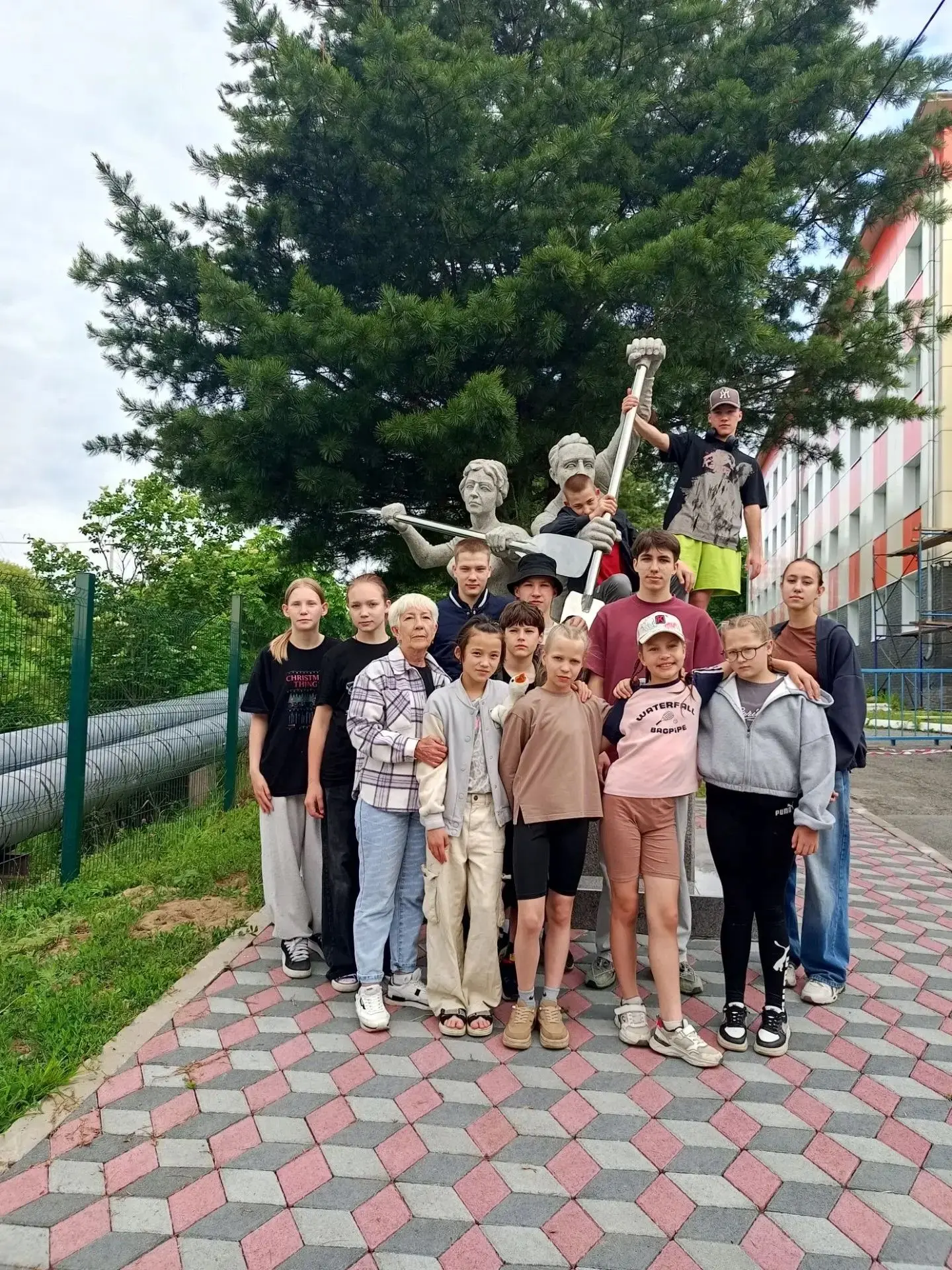 🏊Партизанск принял эстафету плавания: наши юные спортсмены показали характер!
⁣
13 июня в городе Па