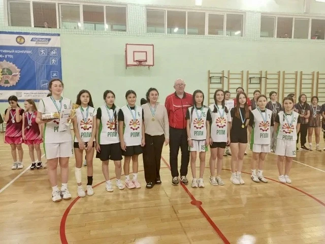 Золотые девчата! Наши баскетболистки — лучшие в Кумертау!

Команда девушек 2011 года рождения и млад