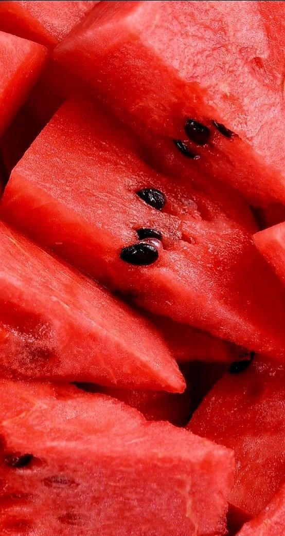 Поздравляем всех с Днём арбуза! 🍉

Согласитесь же, в каком ещё месяце праздновать этот праздник, ка