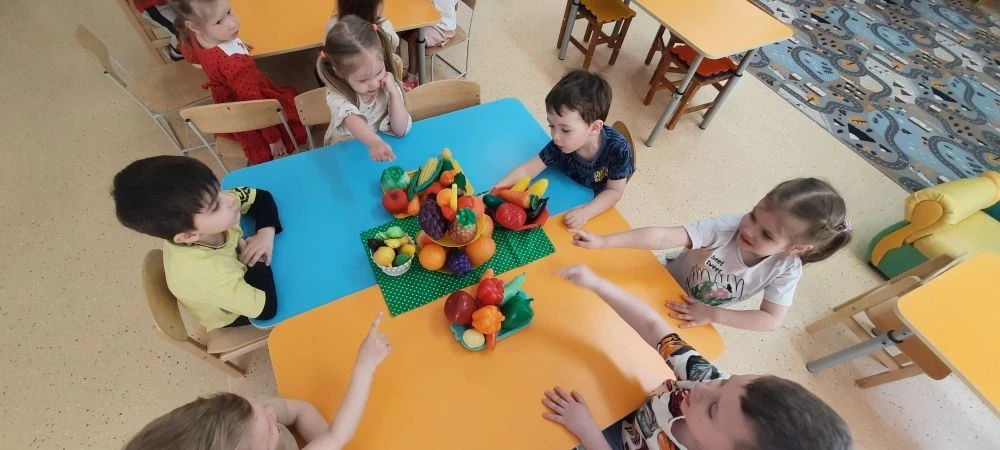 В первой младшей группе прошла тематическая неделя «Фрукты и овощи».