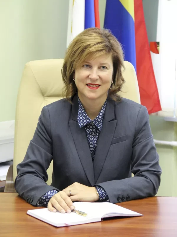 Министр образования Калининградской области Светлана Трусенёва на пресс-конференции отр...