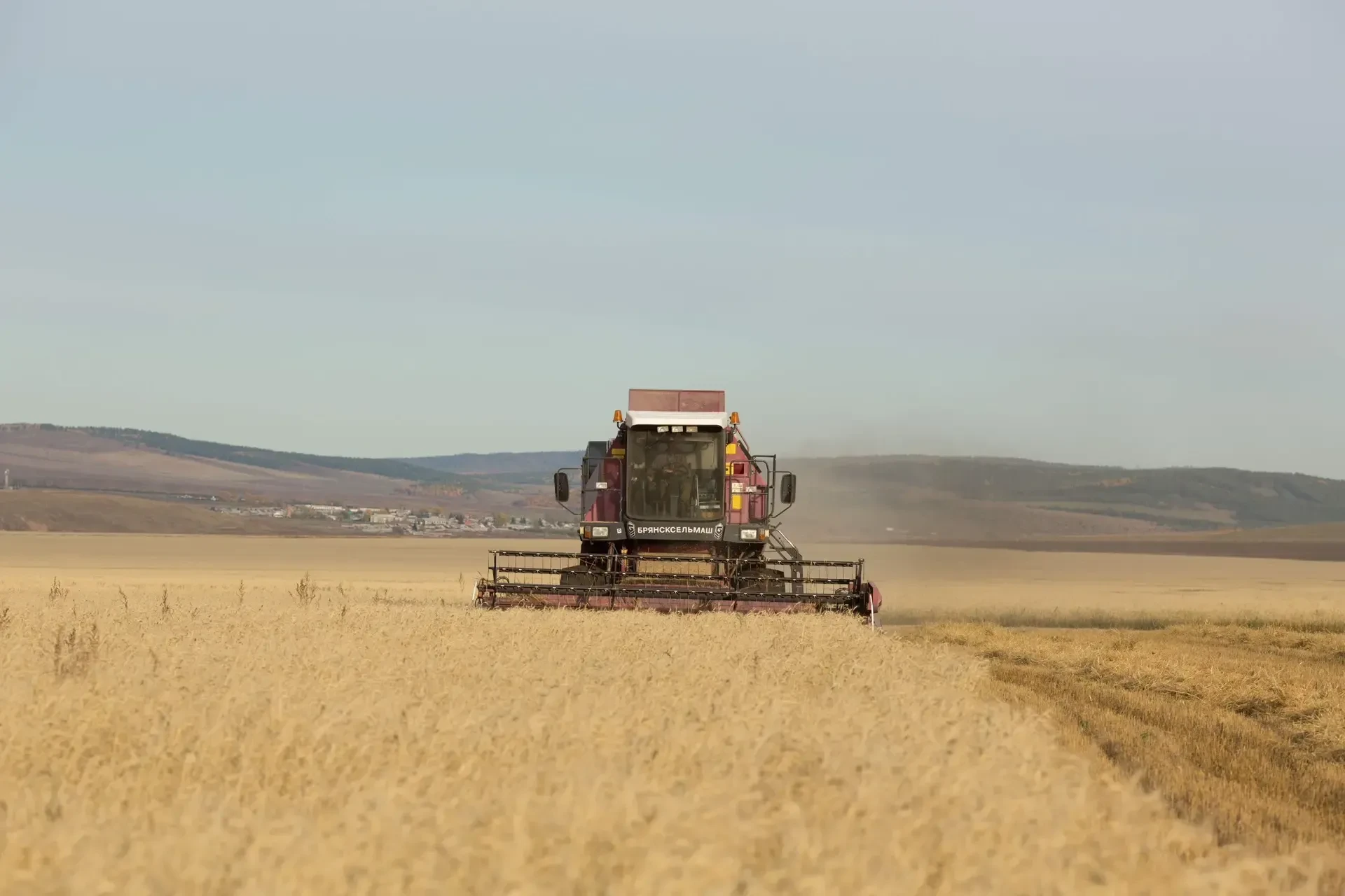 🌾 В Бурятии продолжается уборочная кампания