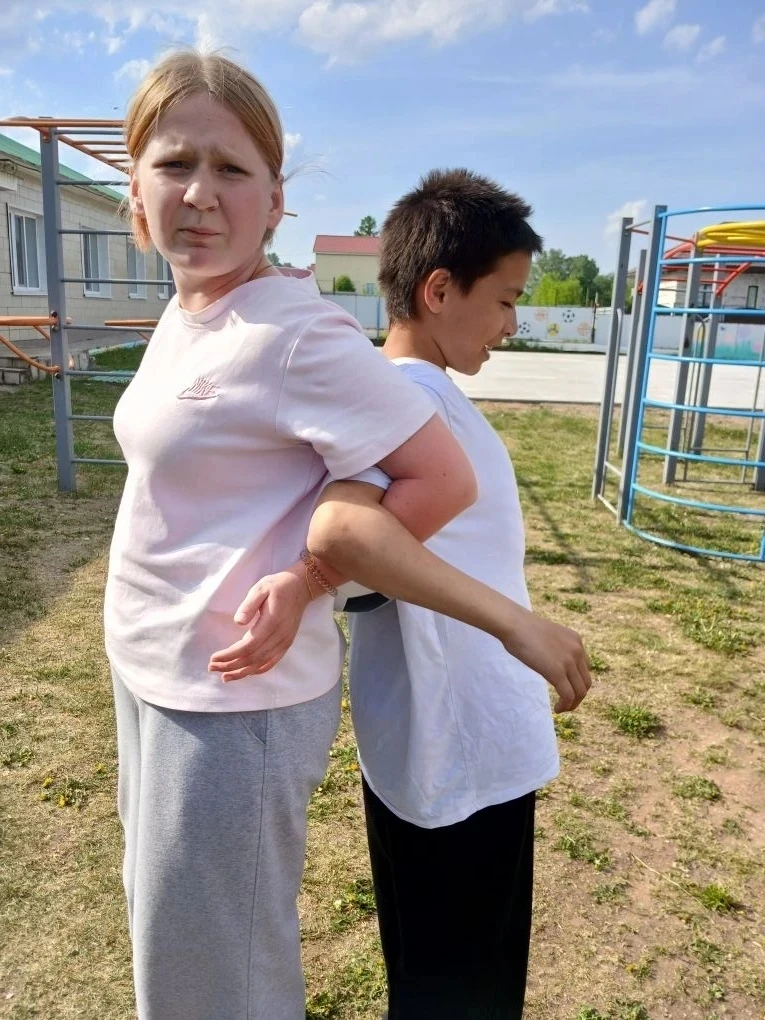 В социальном приюте "СемьЯ" прошла спортивно-игровая программа "Веселые старты". Меропр...
