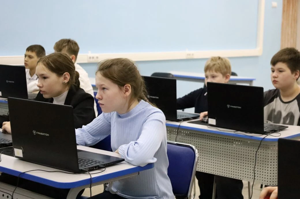 ФЕСТИВАЛЬ ИДЕЙ И ВОЗМОЖНОСТЕЙ! Сегодня в лицее стартовал традиционный Фестиваль идей и возможностей.