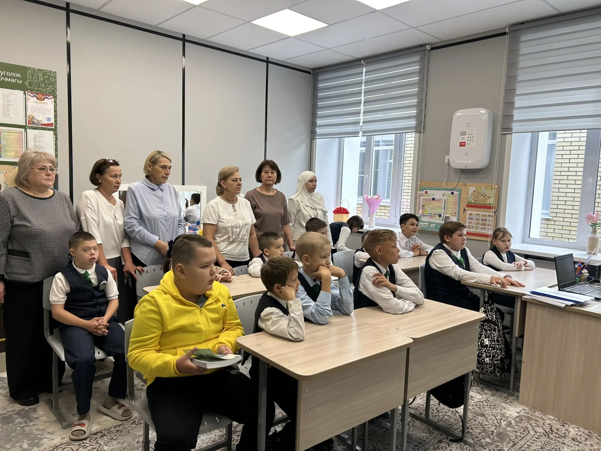 Сегодня, 3 сентября в нашей гимназии прошли занятия в рамках проекта «Россия — мои гори...