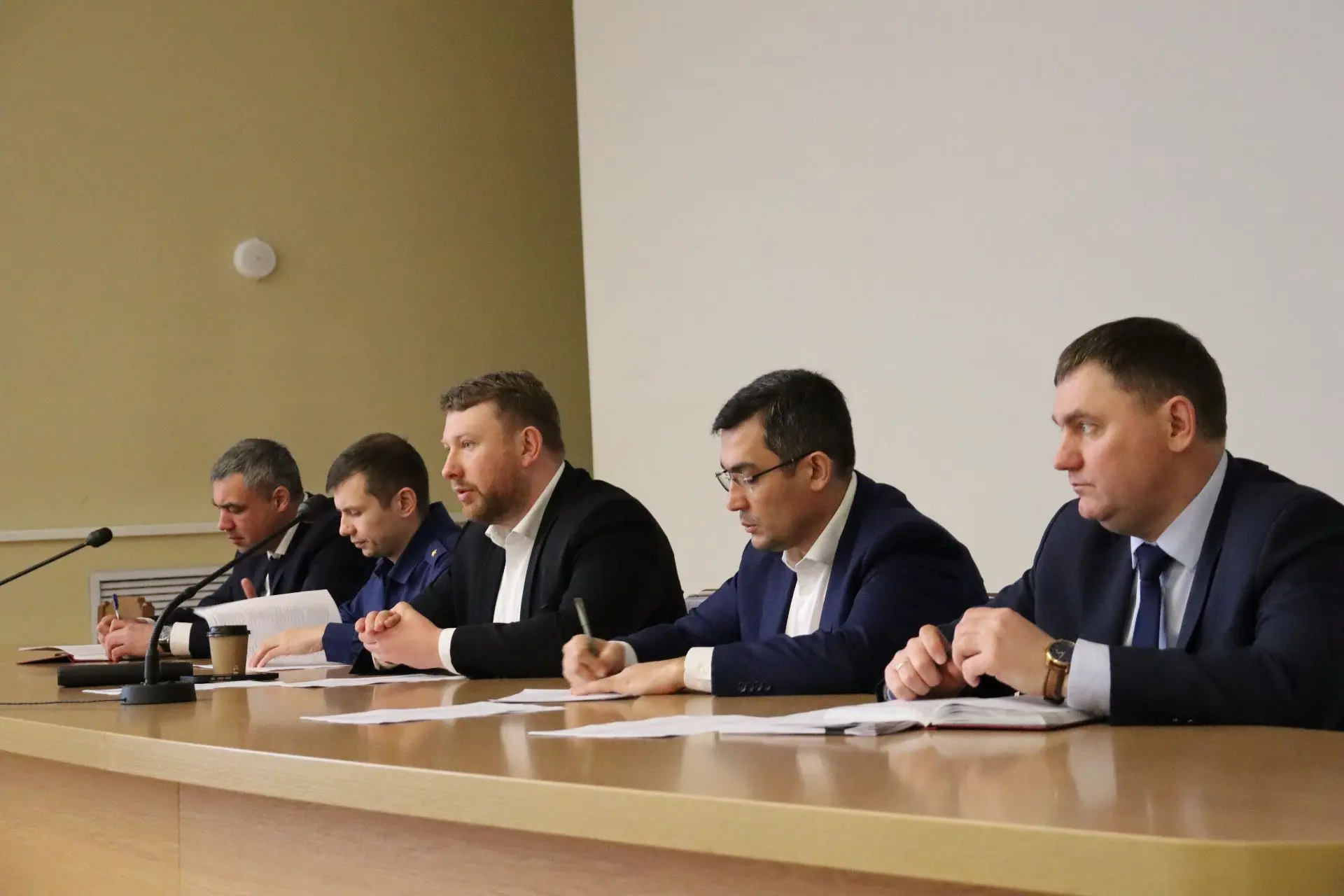 В Министерстве энергетики и жилищно-коммунального хозяйства прошла встреча с руководите...