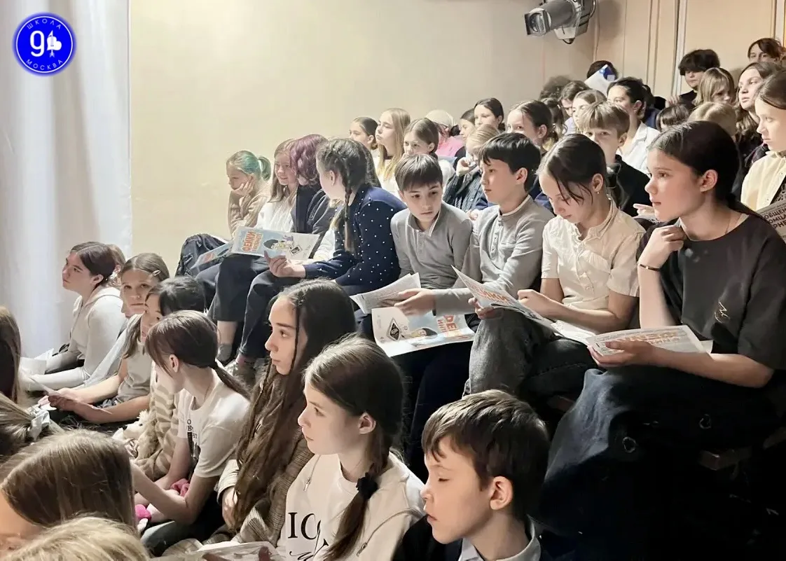 БЕЗОПАСНЫЙ ИНТЕРНЕТ  🌐 На днях в нашей школе прошла важная просветительская встреча для учеников 5-7