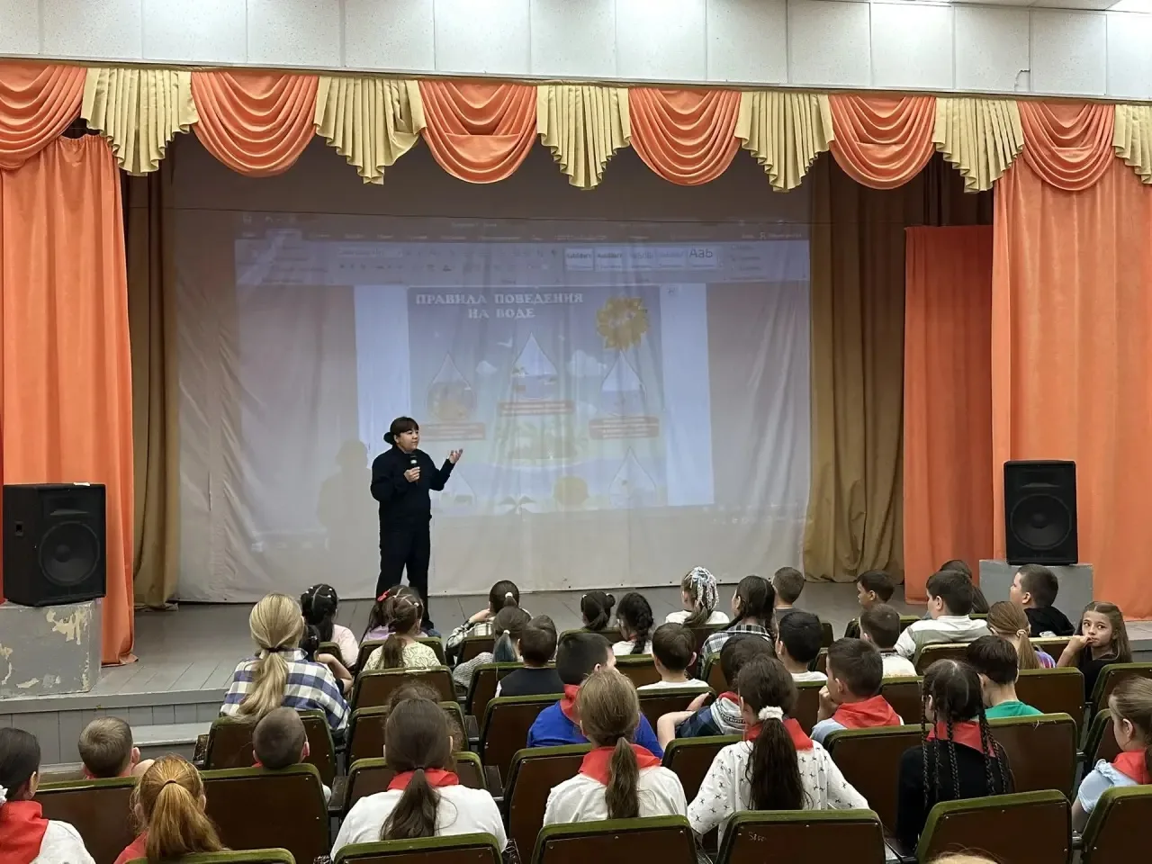 День в пришкольном лагере выдался насыщенным. С утра прошла развлекательная игра от МБОУ ЦДТ «Радуга