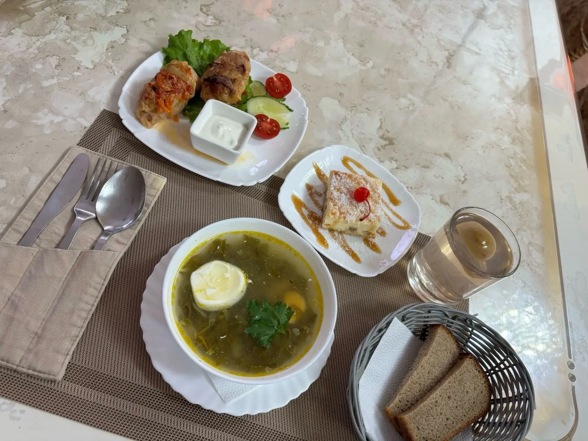 🍽 В кафе «Пилигрим» бизнес‑ланч — это не просто еда, а маленький повод замедлиться и с...