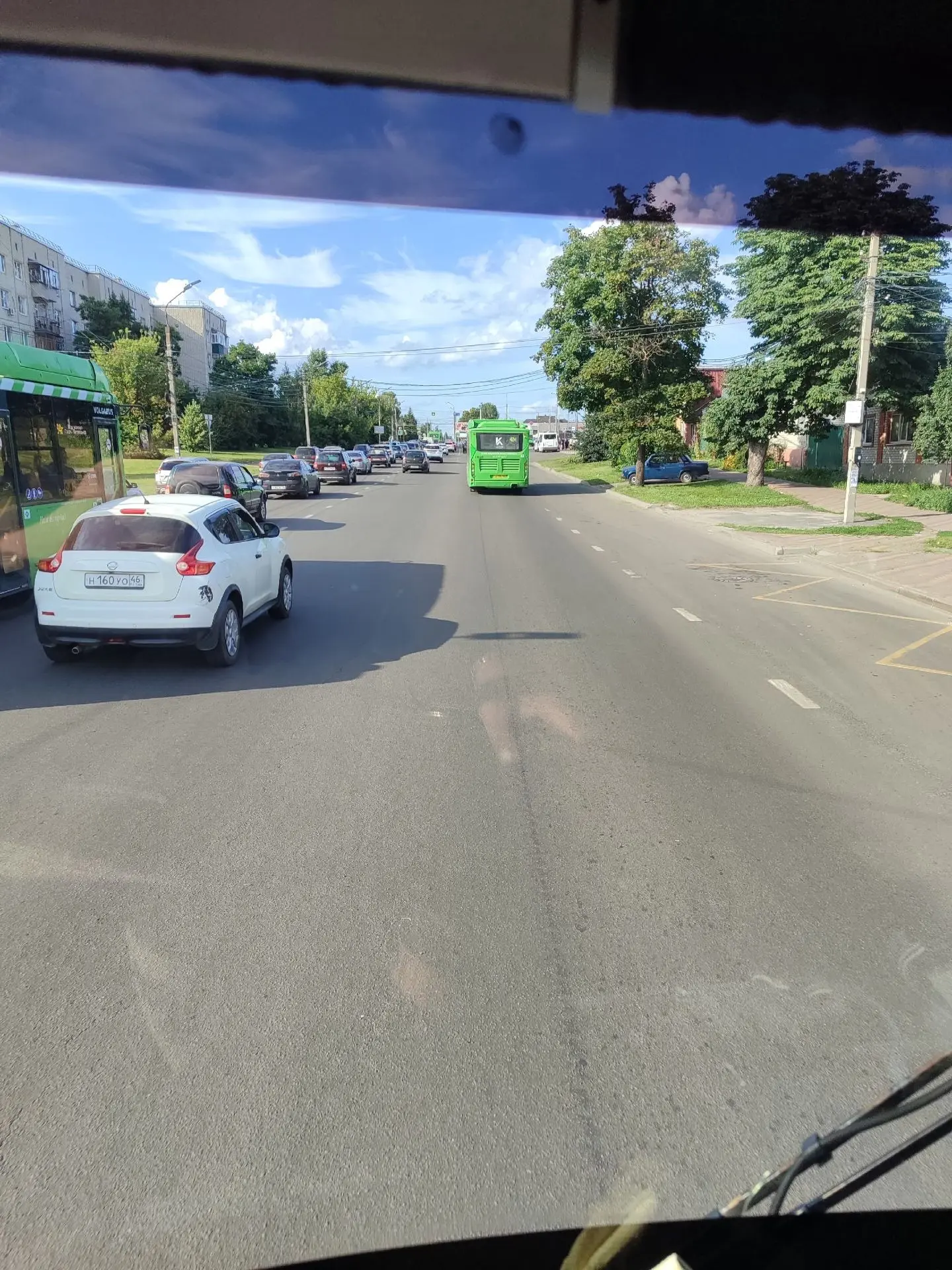 🤔 В Курске светофор на Октябрьской настроили по ГОСТу и устроили пробки?

Водители пожаловались на 