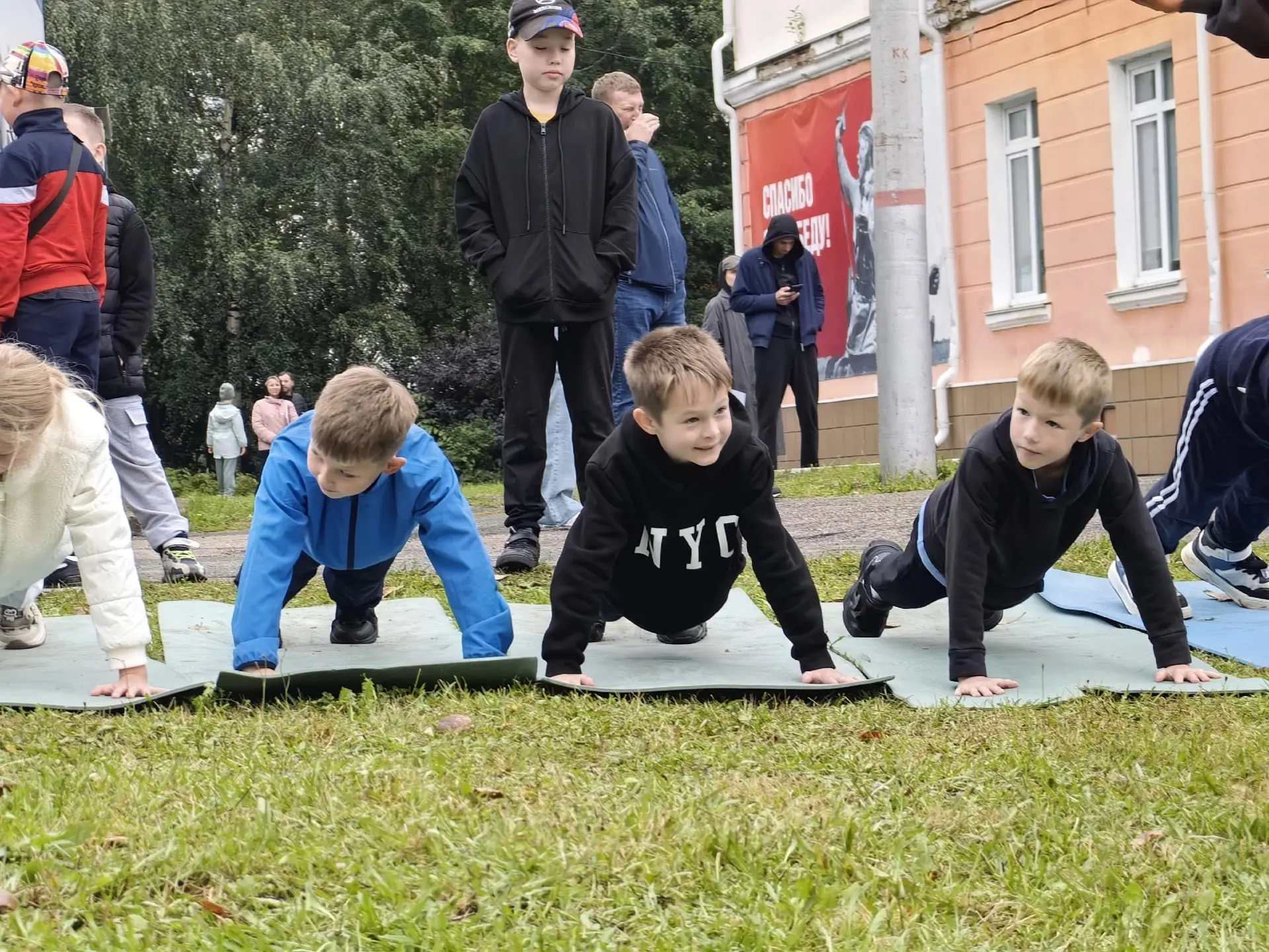 #школа3Пермь #спортивныеплощадки

🔥ПОДЗАРЯДИСЬ НА СПОРТИВНОЙ ПЛОЩАДКЕ

Приглашаем   наших учеников 