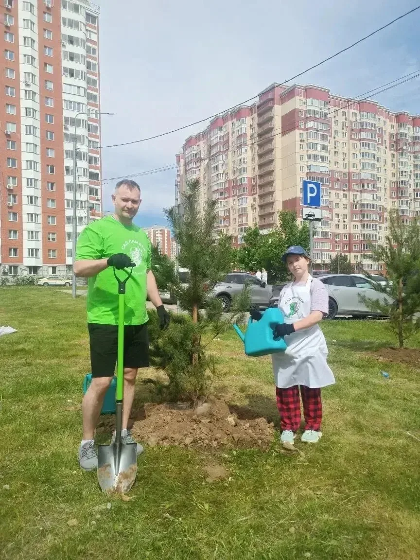 На фотографиях запечатлена по-настоящему дружная и сплочённая команда! Очень приятно видеть, как сот